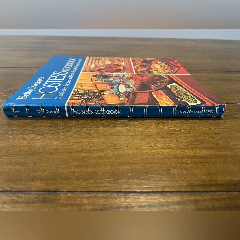 Vintage Betty Crocker Hostess Cookbook 1972 5th Printing Spiral Bound Recipes